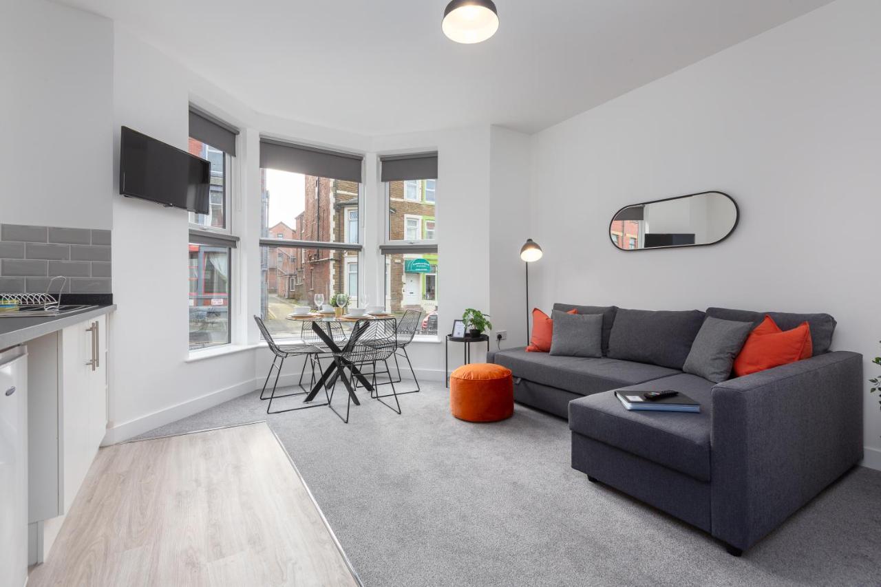 Charles Alexander Short Stay - Charnley House Apartments Блэкпул Экстерьер фото