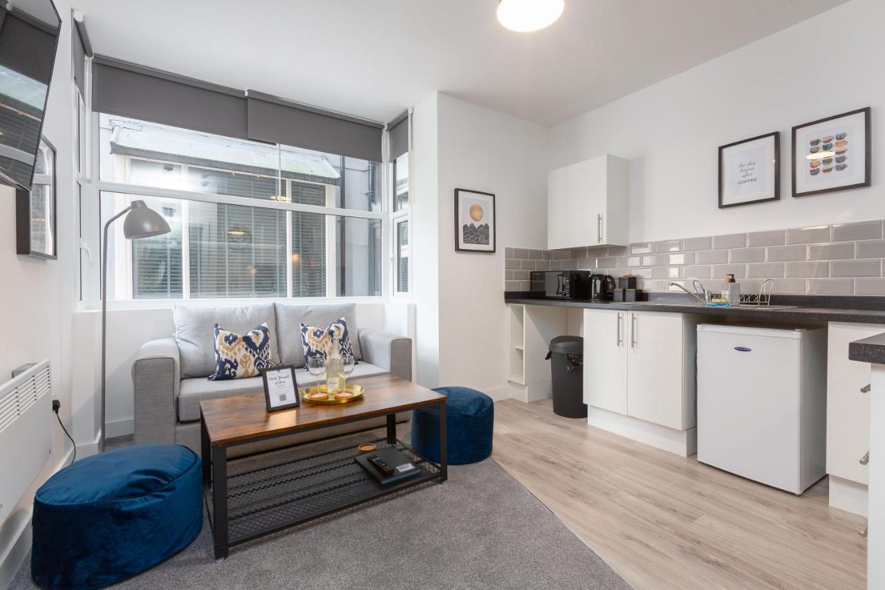 Charles Alexander Short Stay - Charnley House Apartments Блэкпул Экстерьер фото